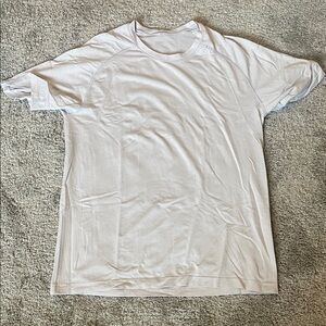 Lululemon ventilated T-Shirt